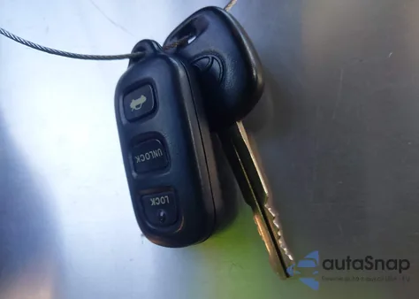 2003 Toyota Camry Se V6 z USA, uszkodzony, nr VIN 4T1BF32K03U041387